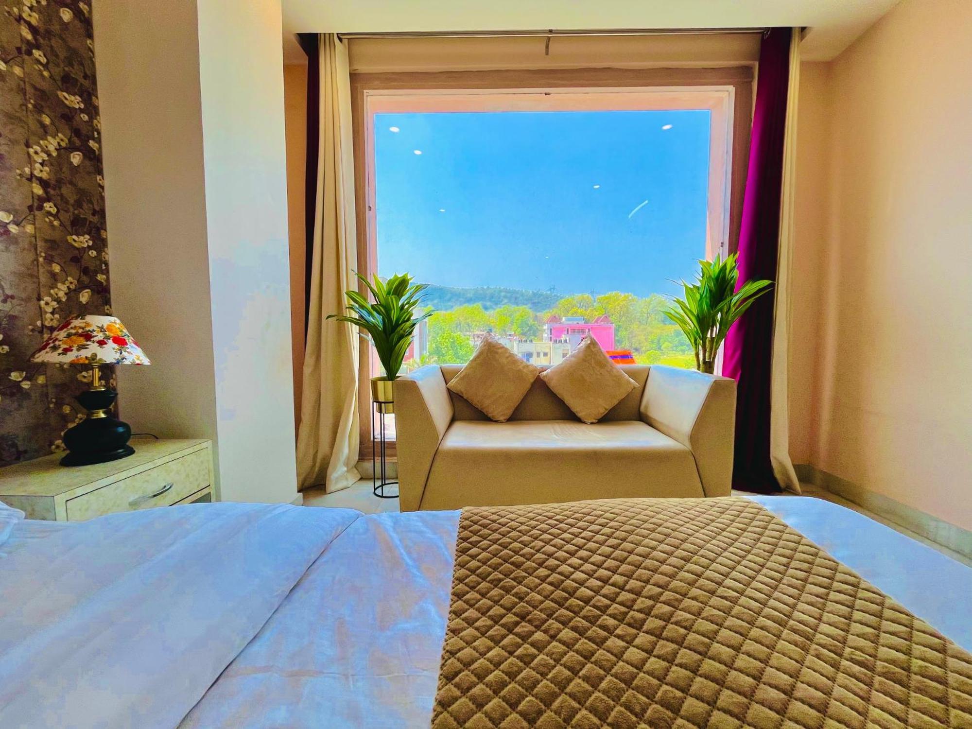 Hotel Golden Temple View By La Casa, Amritsar #Top Rated #Most Awarded #Swimming Pool #Prime Location #Luxury Rooms #Parking #Rooftop Cafe Dış mekan fotoğraf